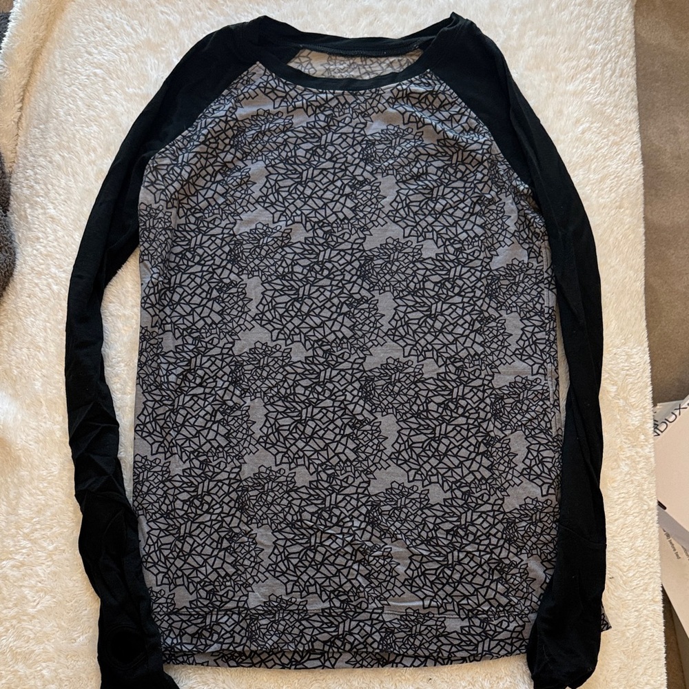 Oiselle Wazzie Wool long sleeve size 4